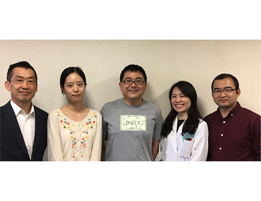 薛 婧怡
